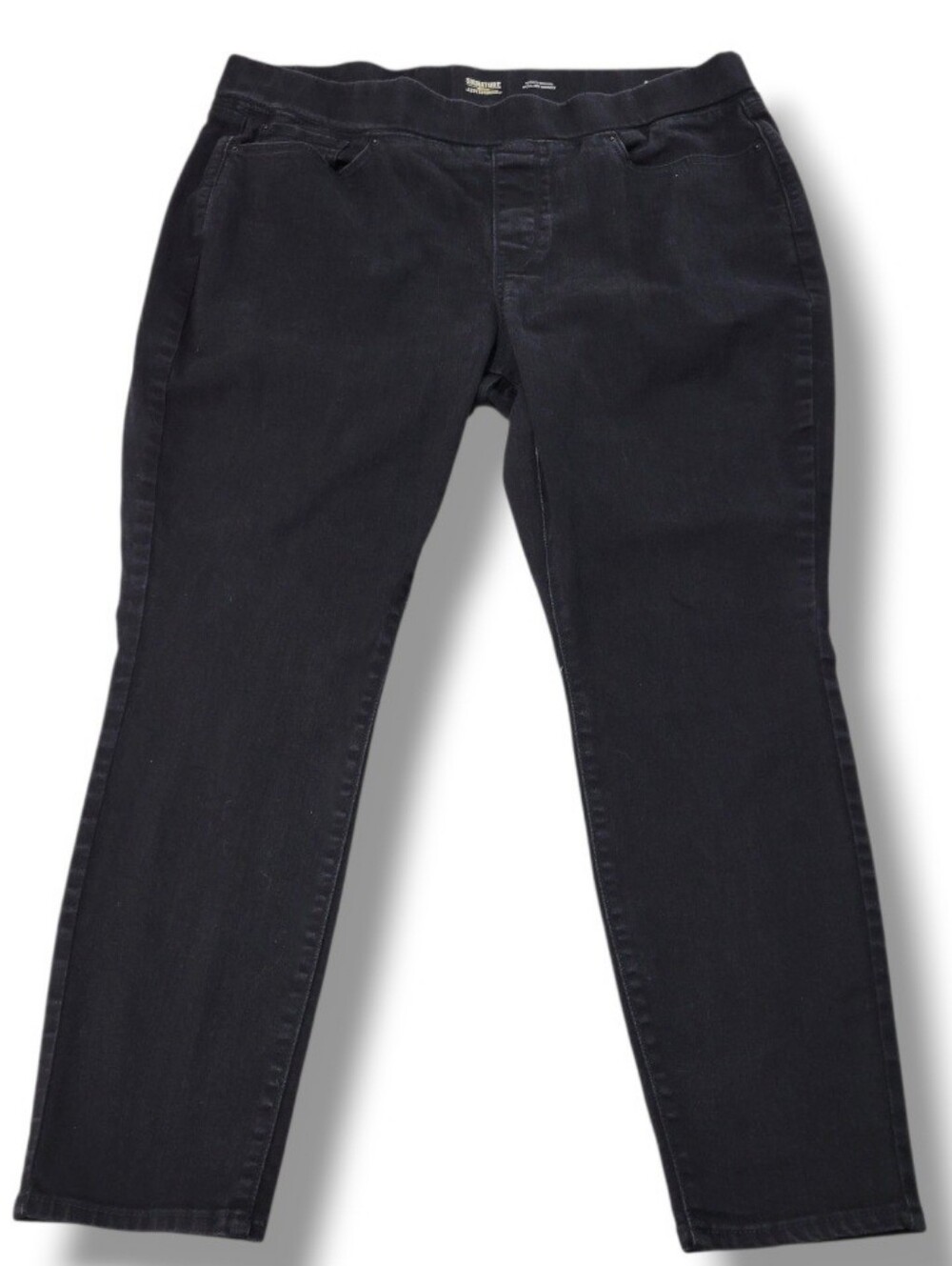 Levi's Jeans Size 18S W39"L26.5" Signature by Levi Strauss Totally Shaping Jeans